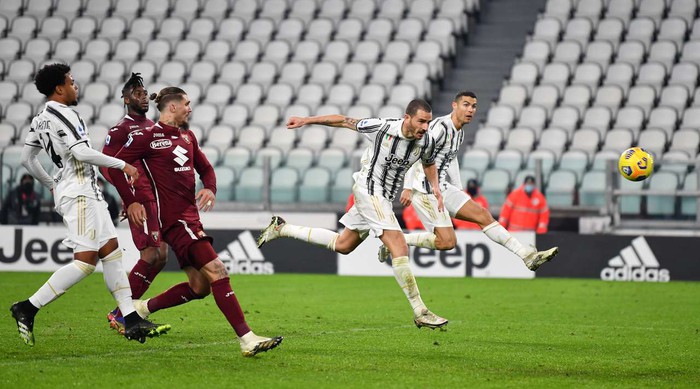 Juventus giành chiến thắng nghẹt thở trong trận derby thành Turin